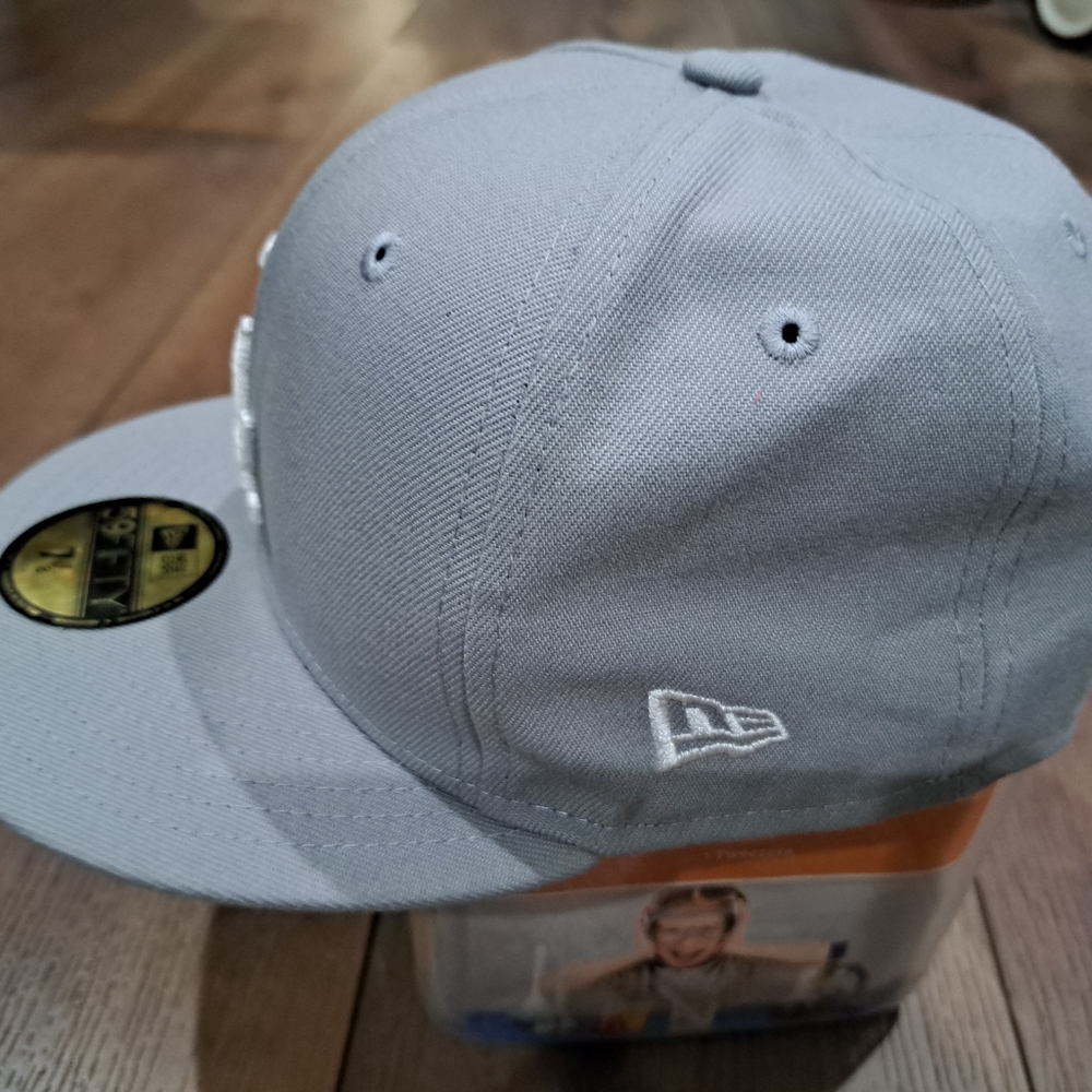 New Era 59Fifty Men Women Cap MLB Los Angeles Dodgers Basic Gray Fitted Hat - Picture 2 of 5